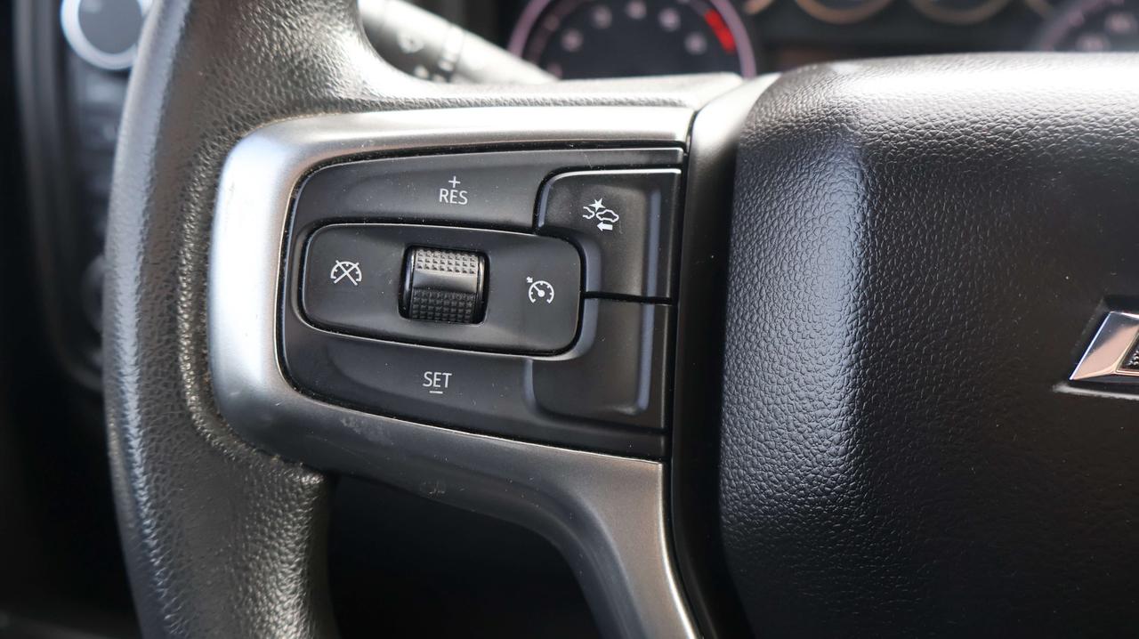 2021 Chevrolet Silverado 1500 Custom Trail Boss | Tow Hitch | WiFi Photo