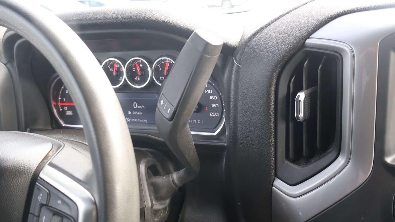 2021 Chevrolet Silverado 1500 Custom Trail Boss | Tow Hitch | WiFi Photo