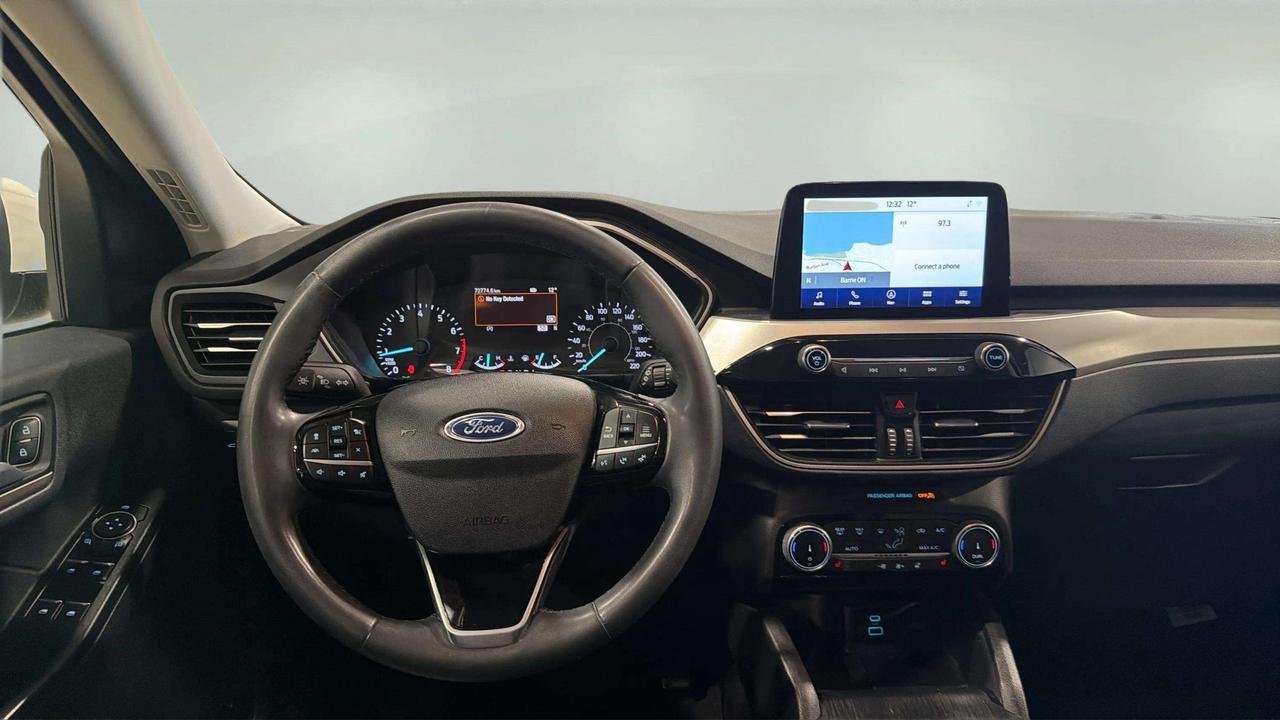 2022 Ford Escape SEL| CLEAN CARFAX| LANE ASSIST| LEATHER| CARPLAY Photo