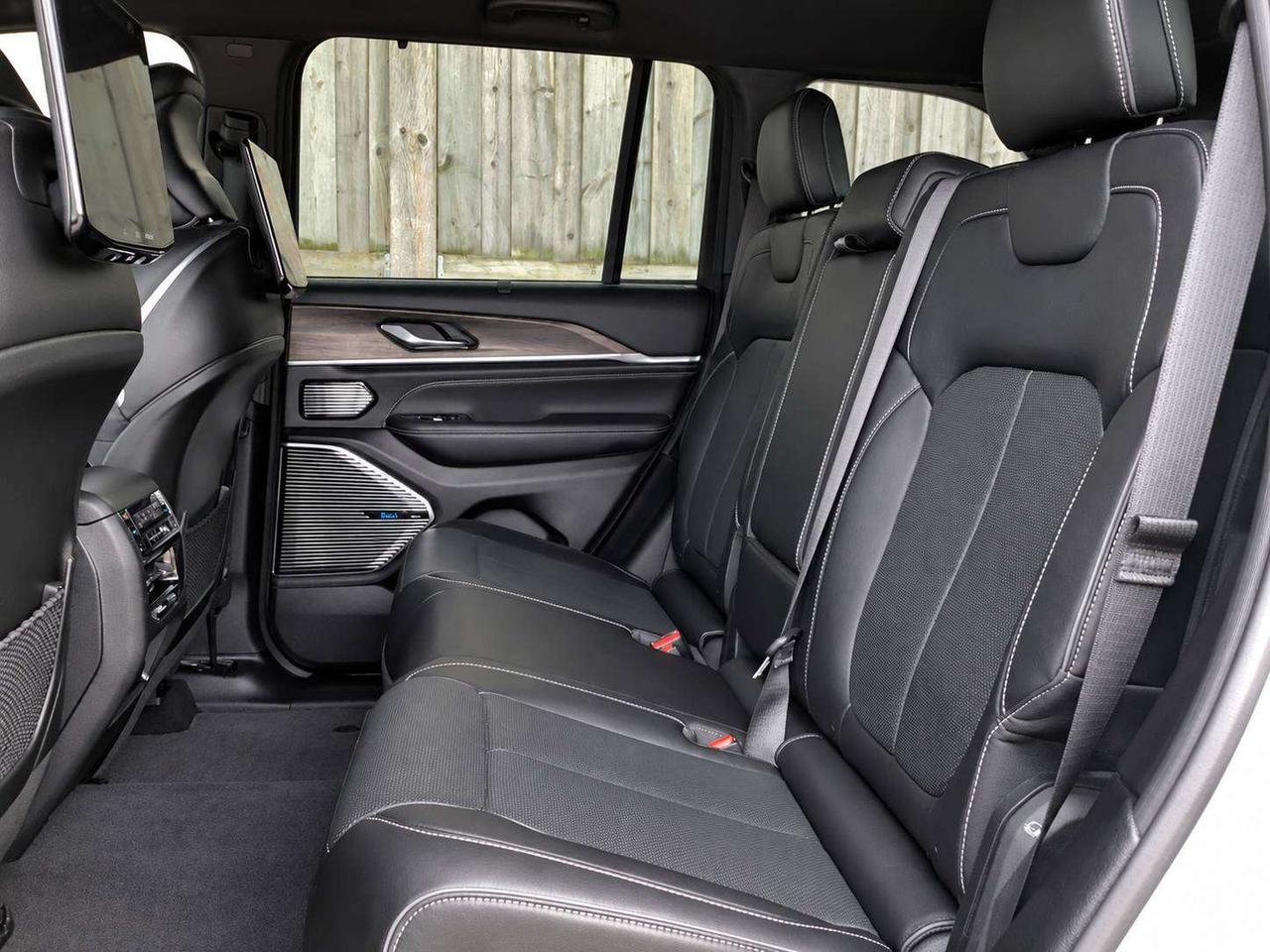2023 Jeep Grand Cherokee Overland | Adv ProTech | Lux Tech | McIntosh | AWD Photo