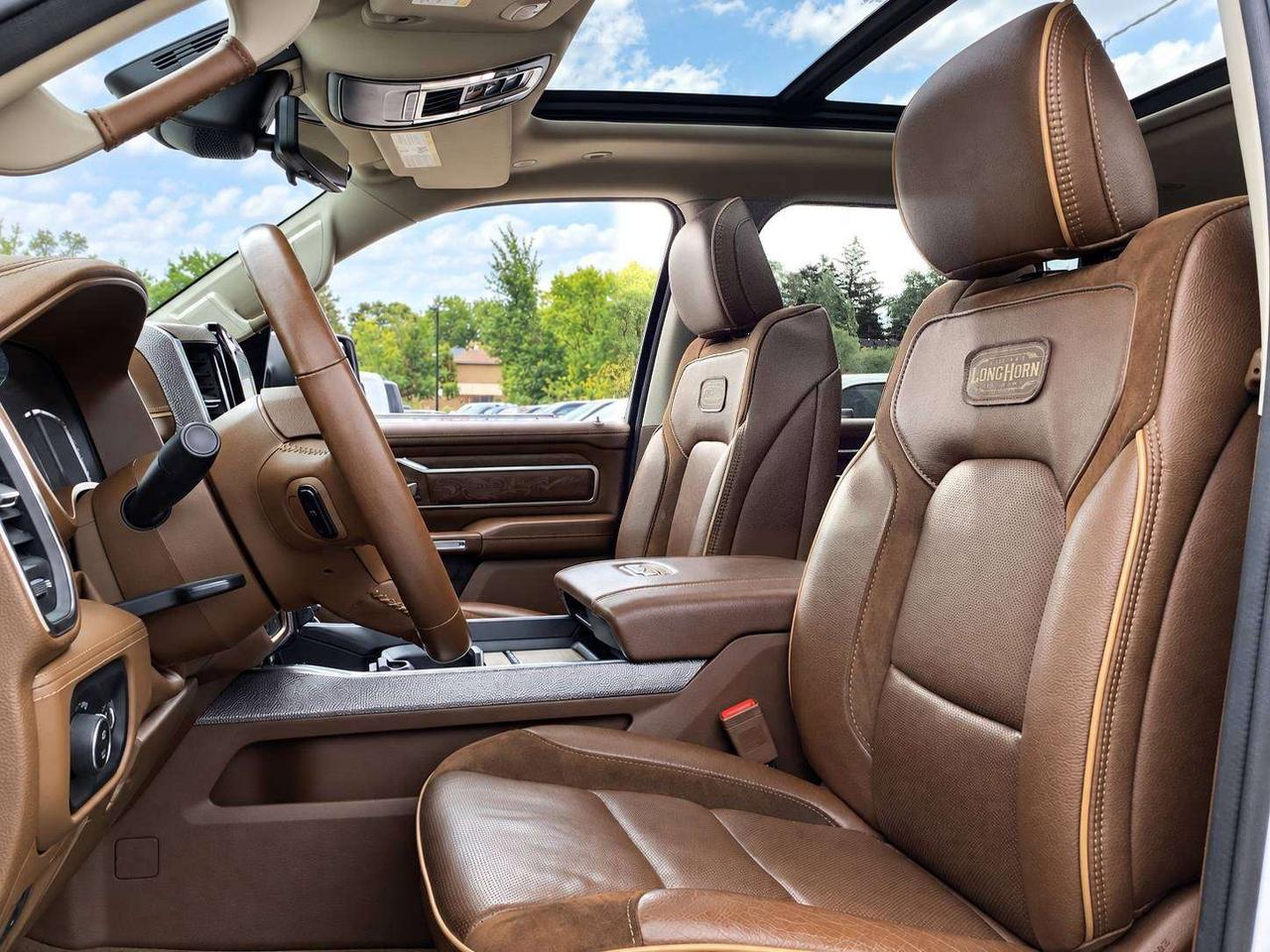 2024 RAM 1500 Longhorn V8 |FULLY LOADED |Level 1 |Panoroof | 4X4 Photo