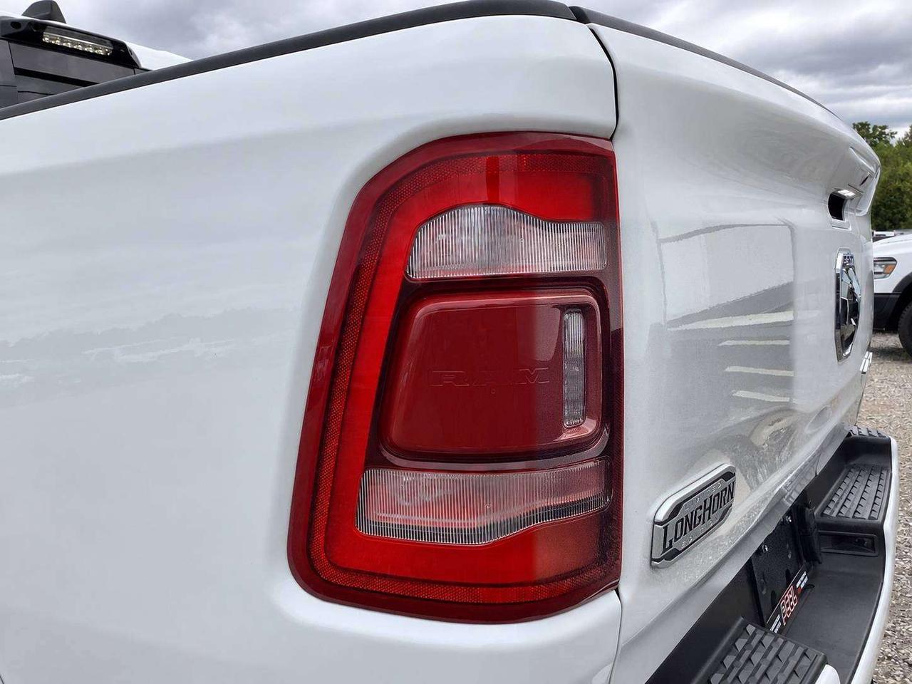 2024 RAM 1500 Longhorn V8 |FULLY LOADED |Level 1 |Panoroof | 4X4 Photo