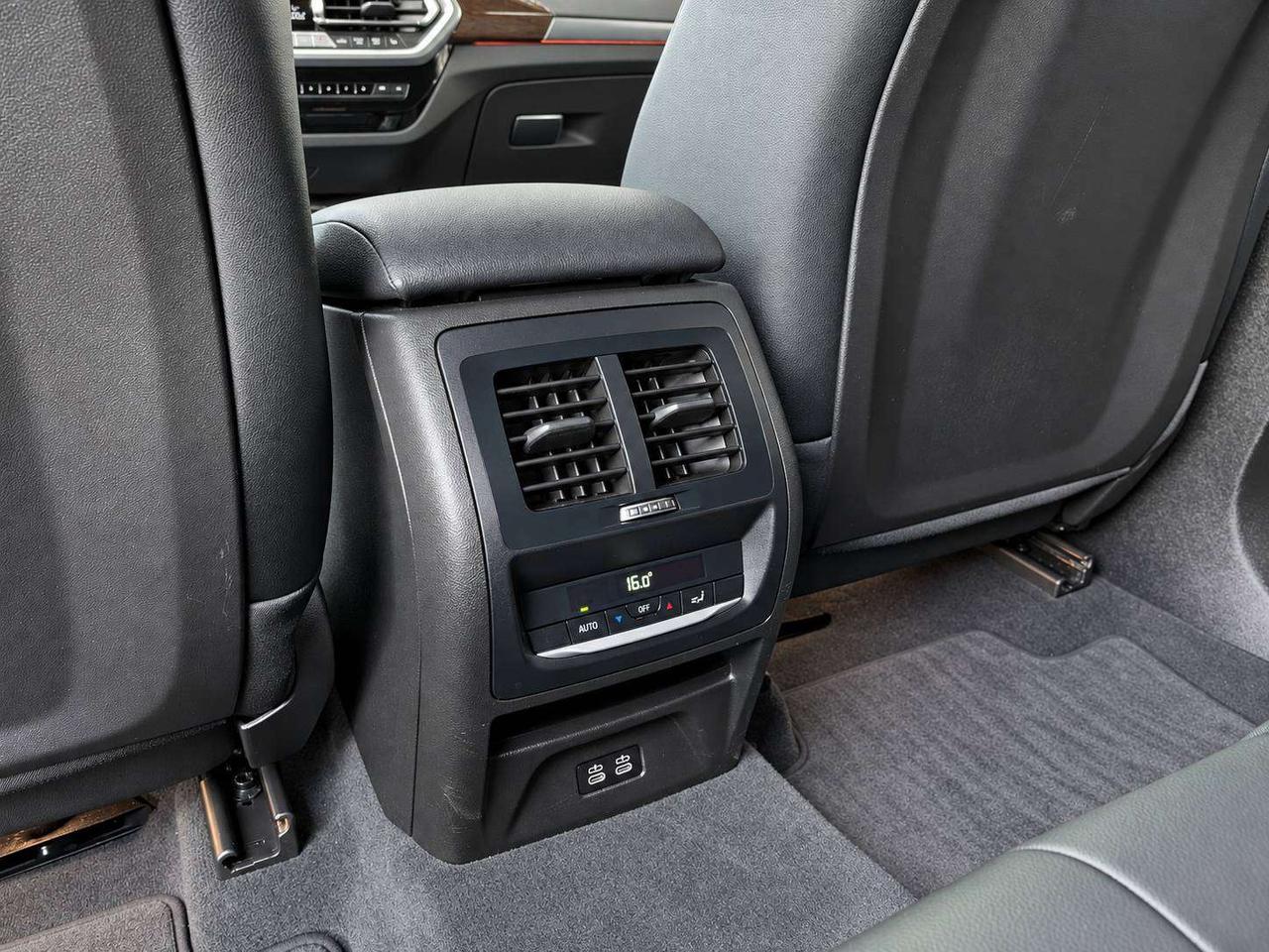 2022 BMW X3 xDrive 30i | Premium Essential | Panoroof | AWD Photo