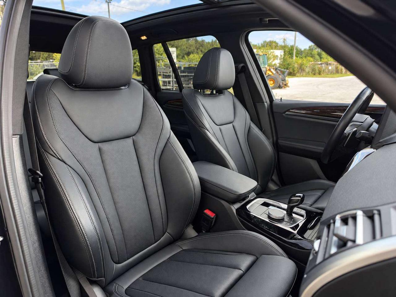 2022 BMW X3 xDrive 30i | Premium Essential | Panoroof | AWD Photo