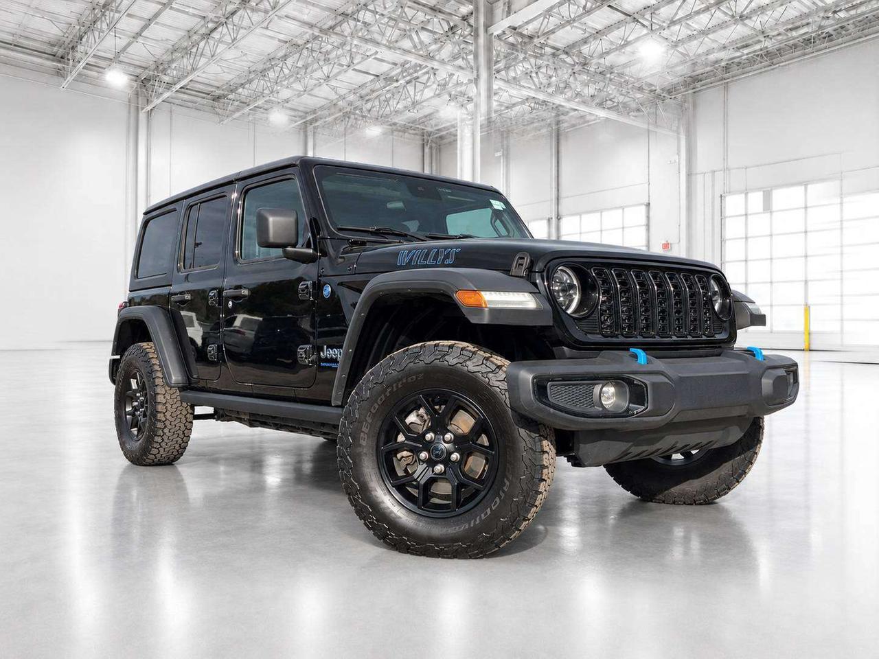 2024 Jeep Wrangler Willys PHEV | Dual Top | Hybrid Off Road | 4X4 Photo5
