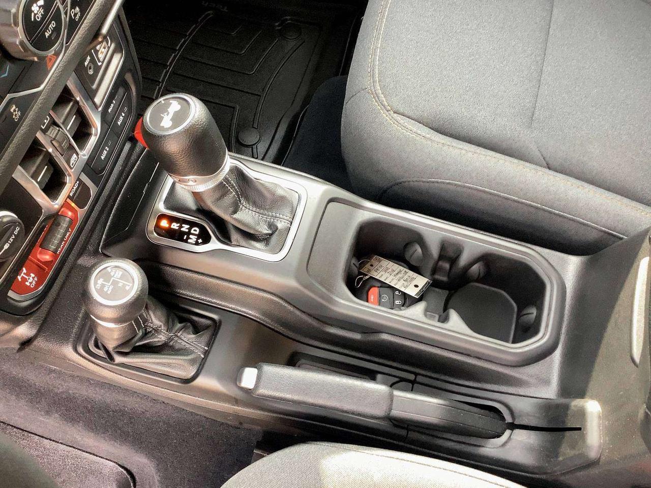2024 Jeep Wrangler Willys PHEV | Dual Top | Hybrid Off Road | 4X4 Photo
