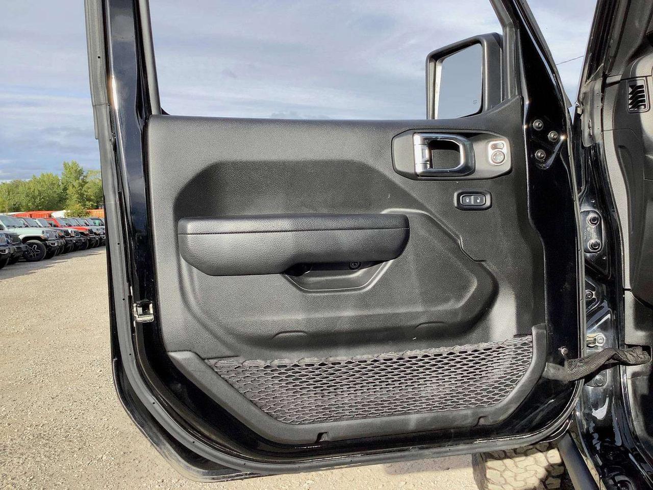 2024 Jeep Wrangler Willys PHEV | Dual Top | Hybrid Off Road | 4X4 Photo