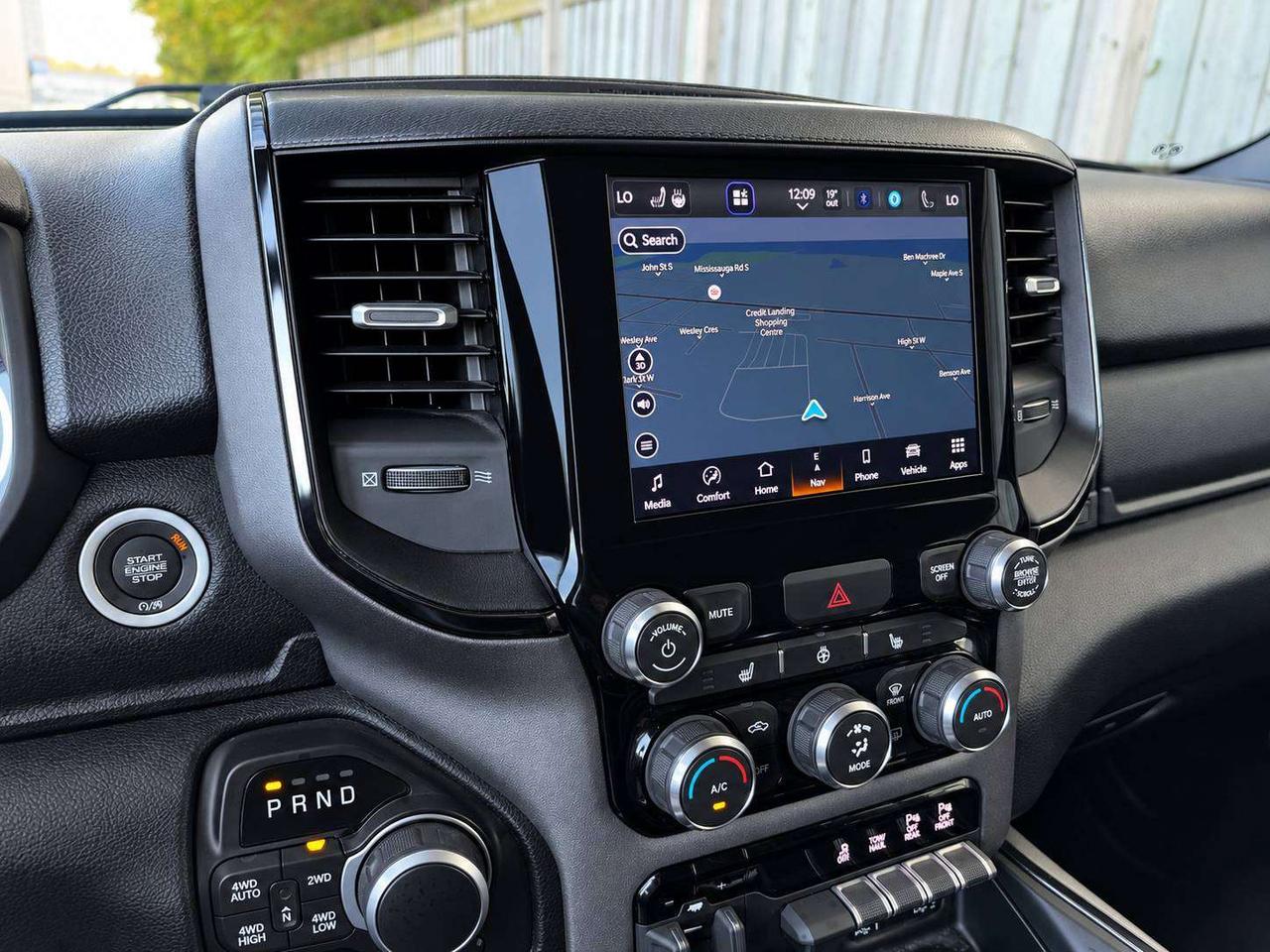 2023 RAM 1500 Built to Serve V8 | Level 2 | Bed Utility | 4X4 Photo