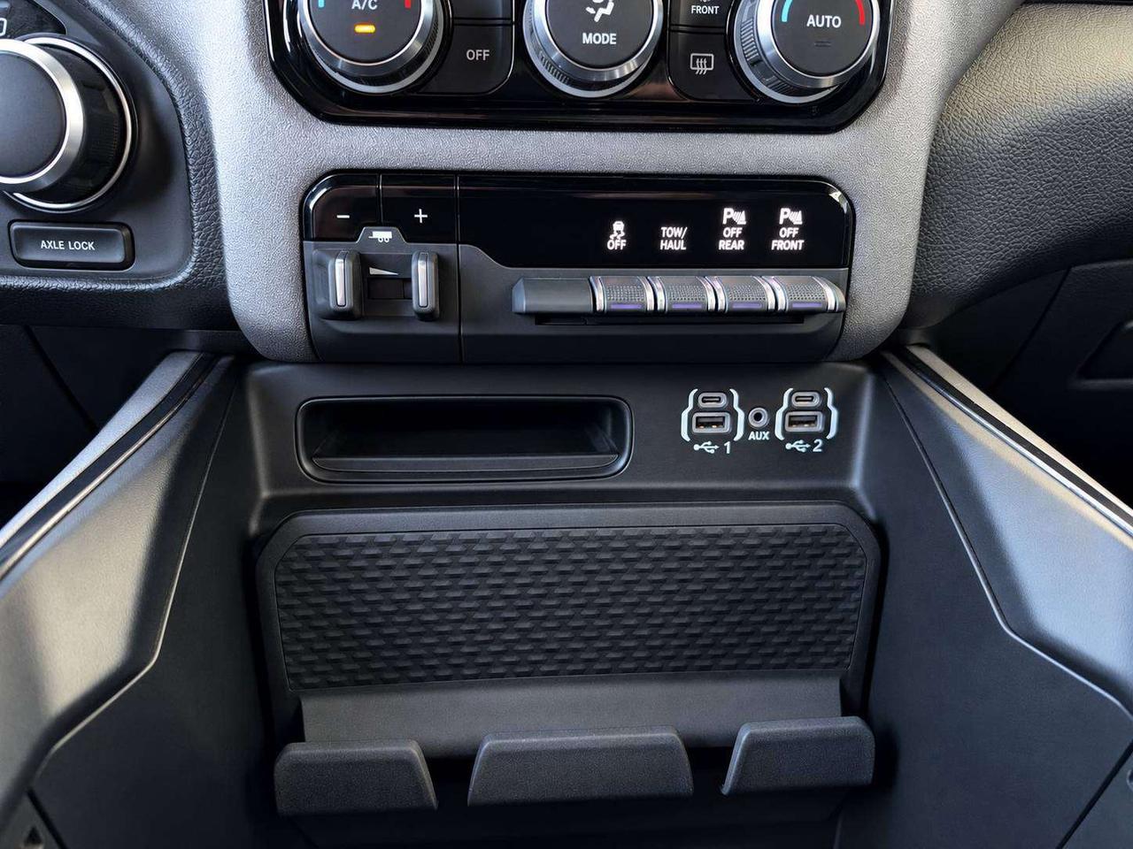 2023 RAM 1500 Built to Serve V8 | Level 2 | Bed Utility | 4X4 Photo