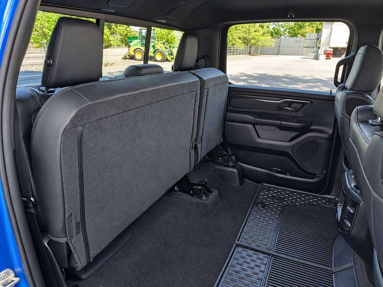 2023 RAM 1500 Built to Serve V8 | Level 2 | Bed Utility | 4X4 Photo