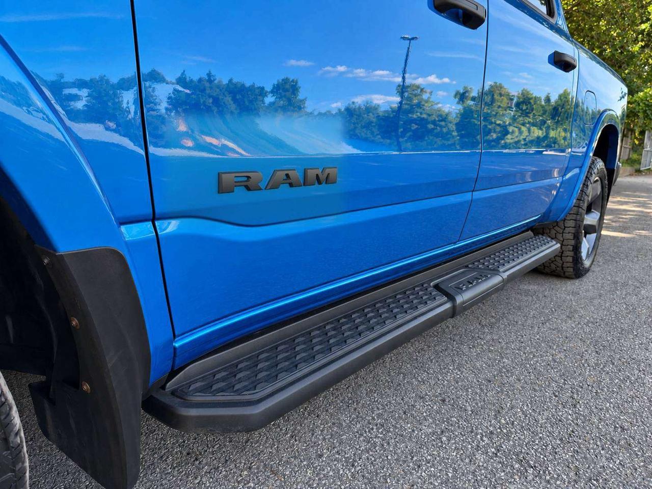 2023 RAM 1500 Built to Serve V8 | Level 2 | Bed Utility | 4X4 Photo