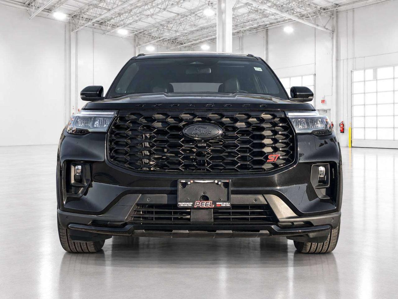 2025 Ford Explorer ST 6 Seat | Panoroof | Bang & Olufsen Audio | AWD Photo
