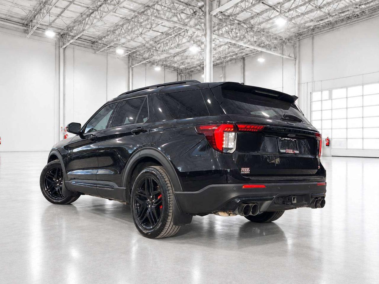 2025 Ford Explorer ST 6 Seat | Panoroof | Bang & Olufsen Audio | AWD Photo