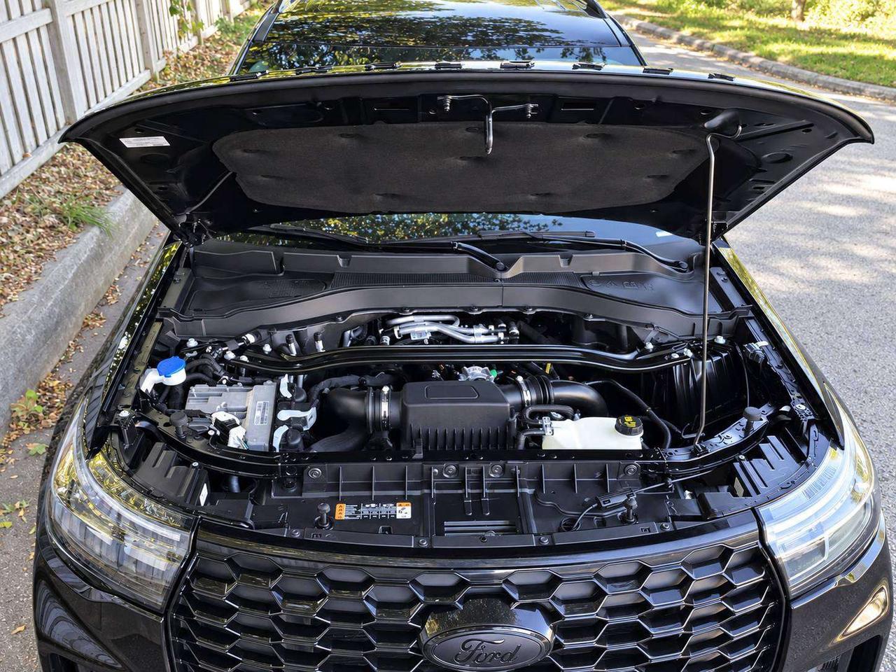 2025 Ford Explorer ST 6 Seat | Panoroof | Bang & Olufsen Audio | AWD Photo