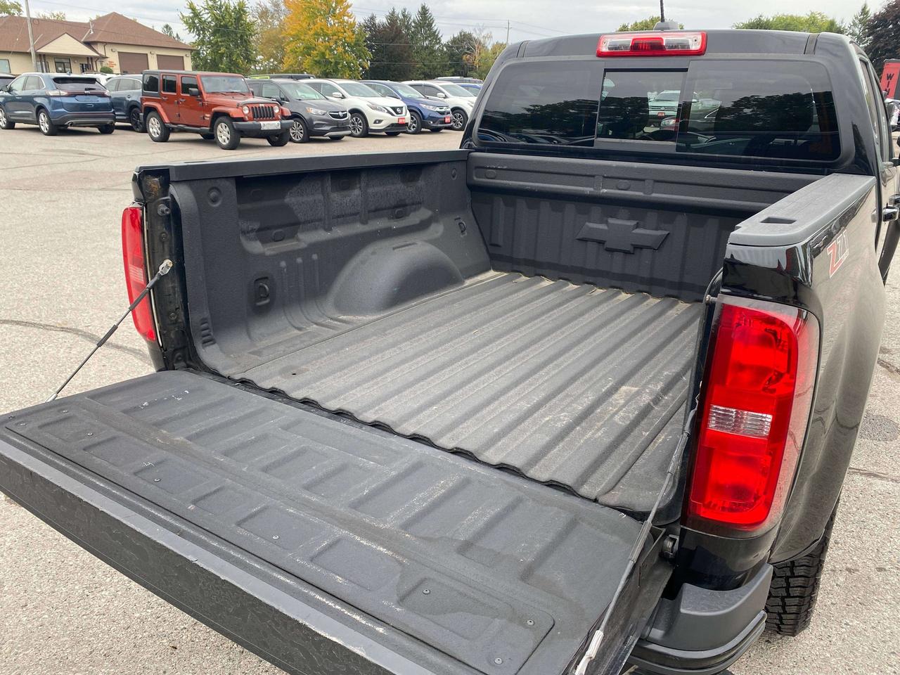 2017 Chevrolet Colorado 4WD Z71, REMOTE START, HEATED SEATS, 5FT BOX! Photo