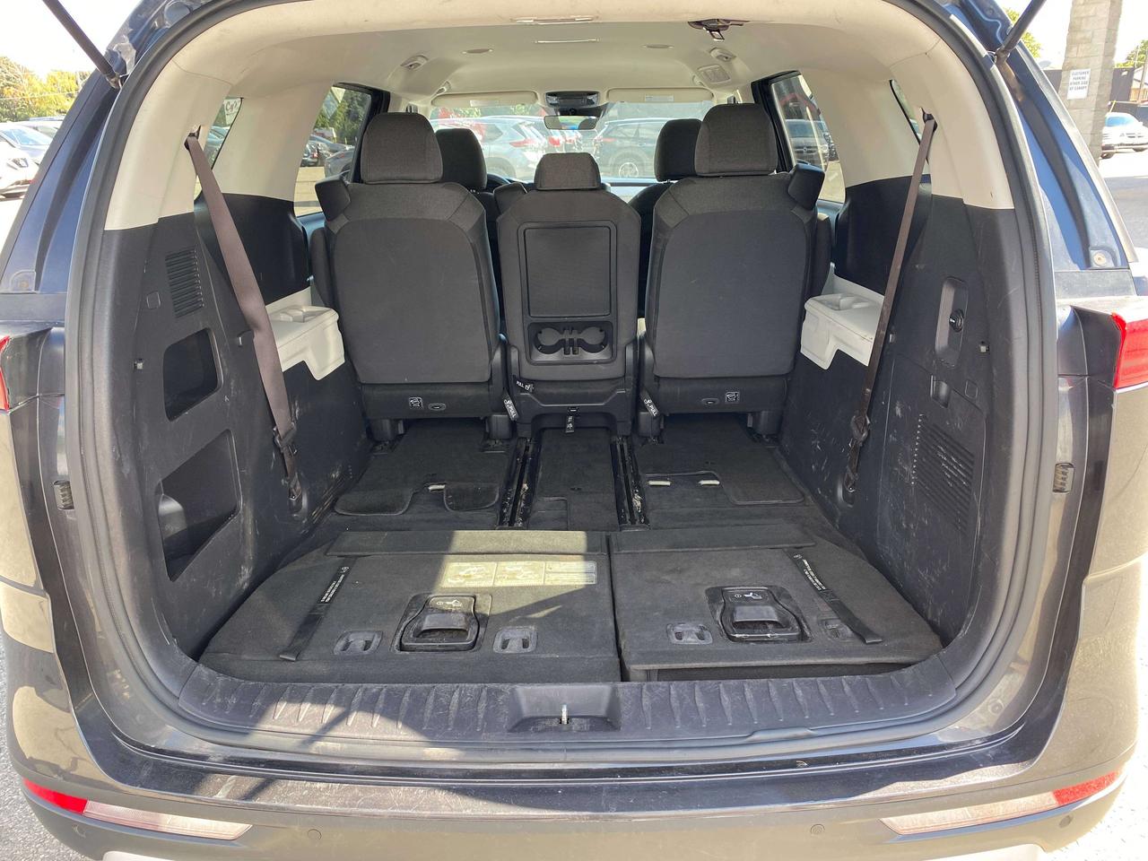 2024 Kia Carnival LX, 8 PASSENGER, CLEAN CARFAX, BACK UP CAMERA! - Photo #10