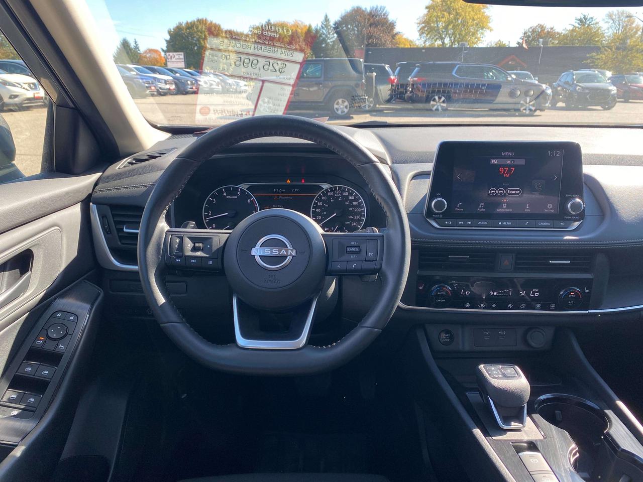 2024 Nissan Rogue S, CLEAN CARFAX, REMOTE START, BACK UP CAMERA! - Photo #11
