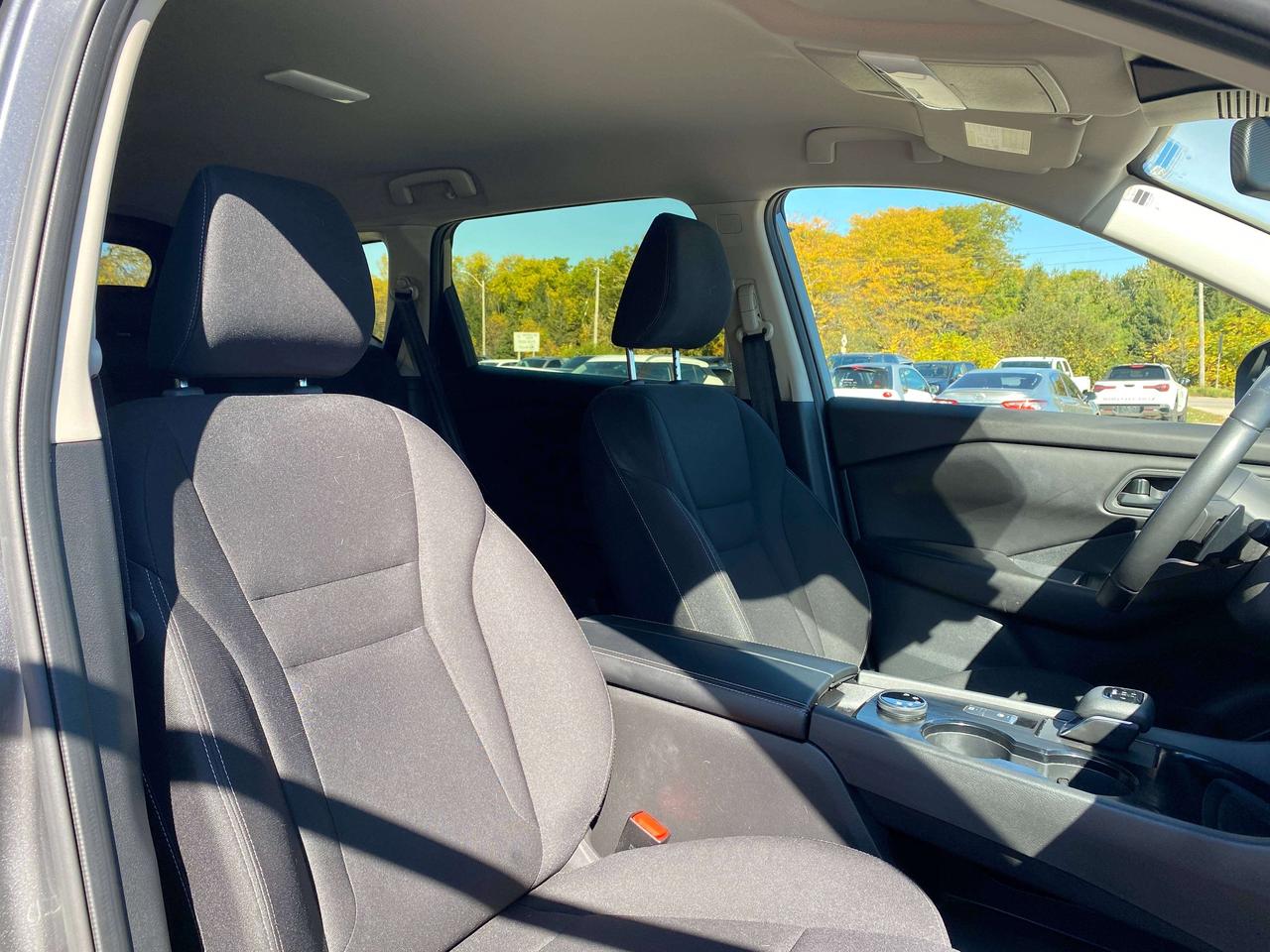 2024 Nissan Rogue S, CLEAN CARFAX, REMOTE START, BACK UP CAMERA! - Photo #27