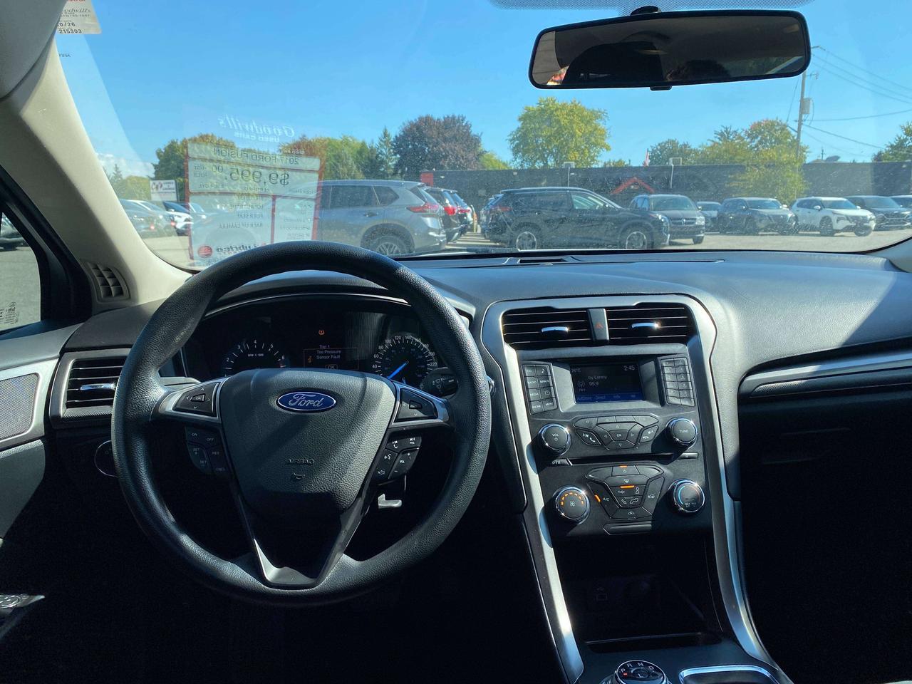 2017 Ford Fusion SE, LOCAL TRADE, BACK UP CAMERA! - Photo #11