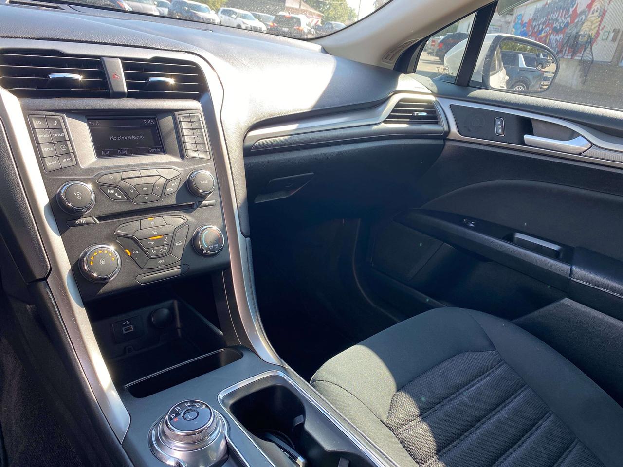 2017 Ford Fusion SE, LOCAL TRADE, BACK UP CAMERA! - Photo #14