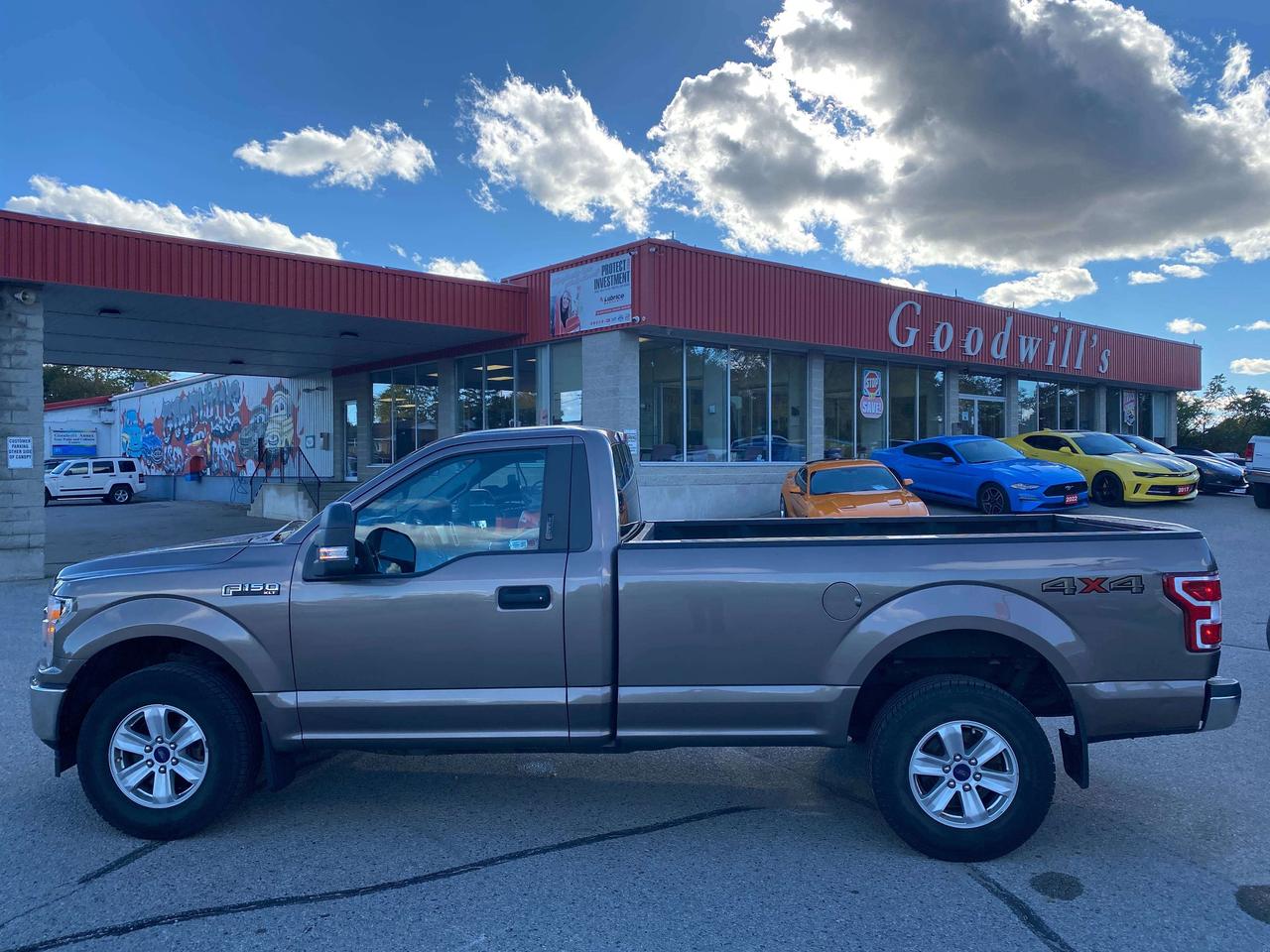 2018 Ford F-150 XLT, 2.7L 4X4, CLEAN CARFAX, 8FT BOX, BACK UP CAM! - Photo #5