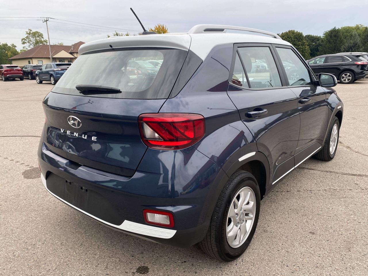 2025 Hyundai Venue PREFERRED, CLEAN CARFAX, REMOTE START, BACK UP CAM - Photo #8