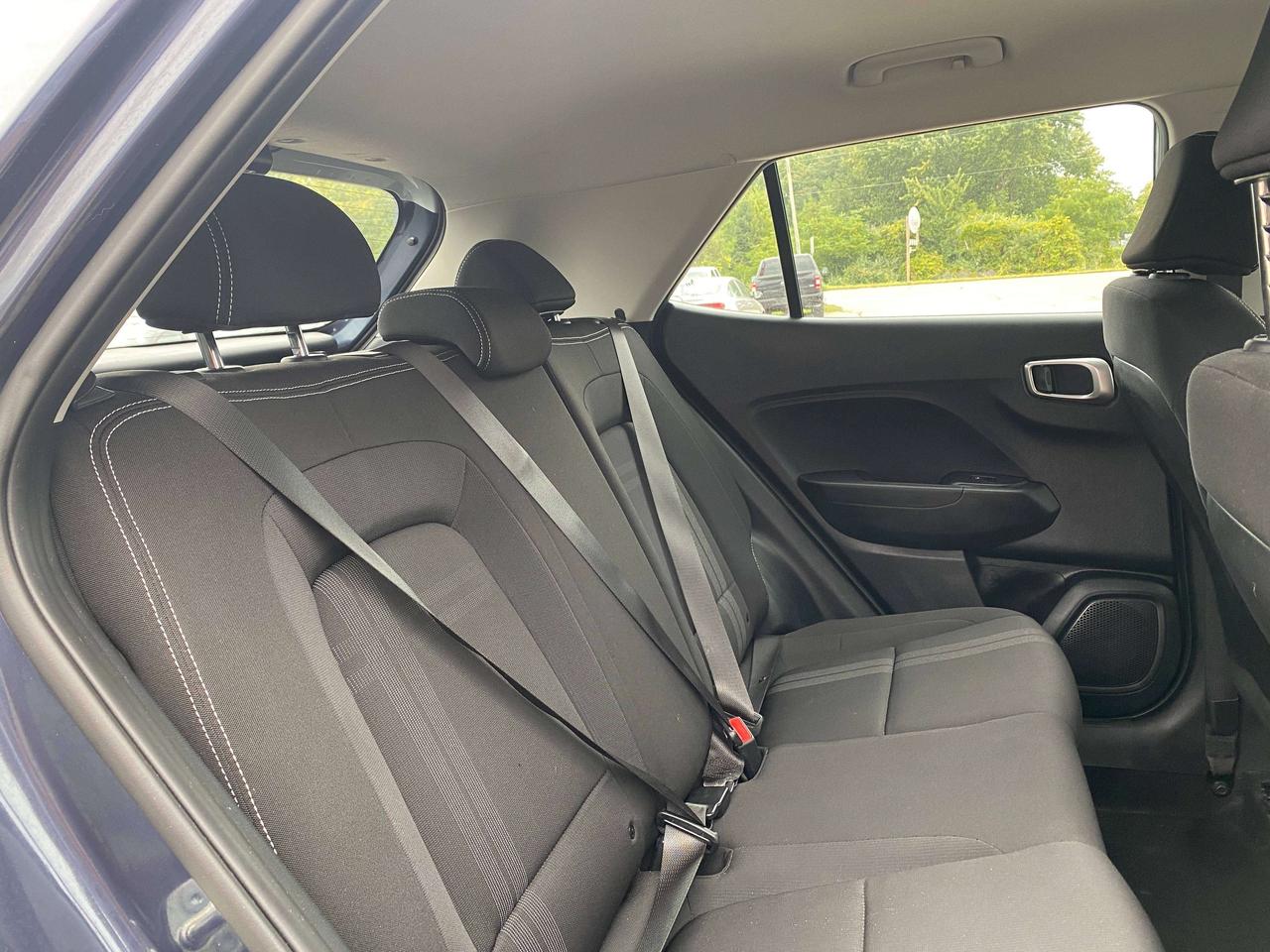 2025 Hyundai Venue PREFERRED, CLEAN CARFAX, REMOTE START, BACK UP CAM - Photo #25
