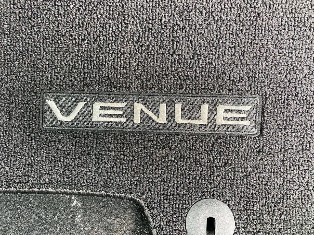 2025 Hyundai Venue PREFERRED, CLEAN CARFAX, REMOTE START, BACK UP CAM - Photo #29