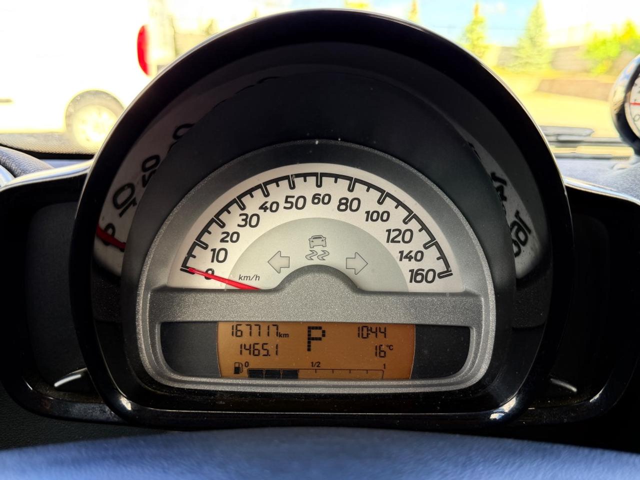 2013 Smart fortwo 2dr Cabriolet Passion Photo