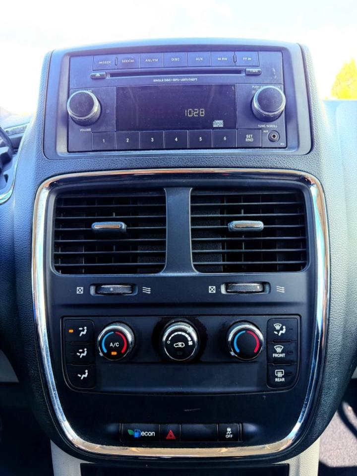 2014 Dodge Grand Caravan AVP/SE Front-wheel Drive Passenger Van Automatic Photo