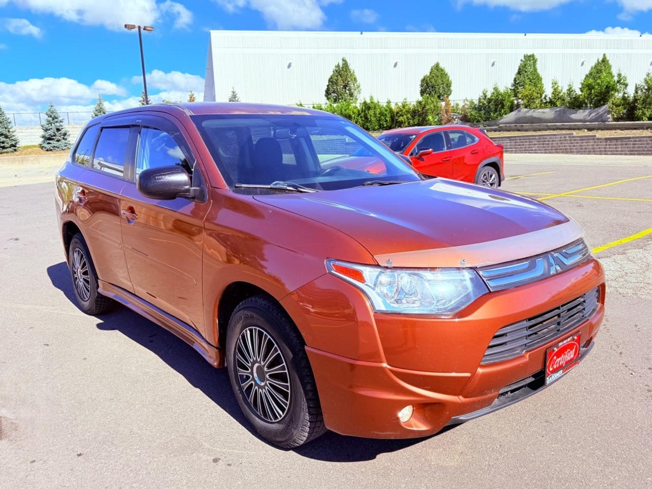 2014 Mitsubishi Outlander ES (Canada) Photo2