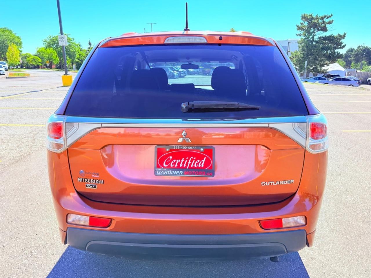 2014 Mitsubishi Outlander ES (Canada) Photo