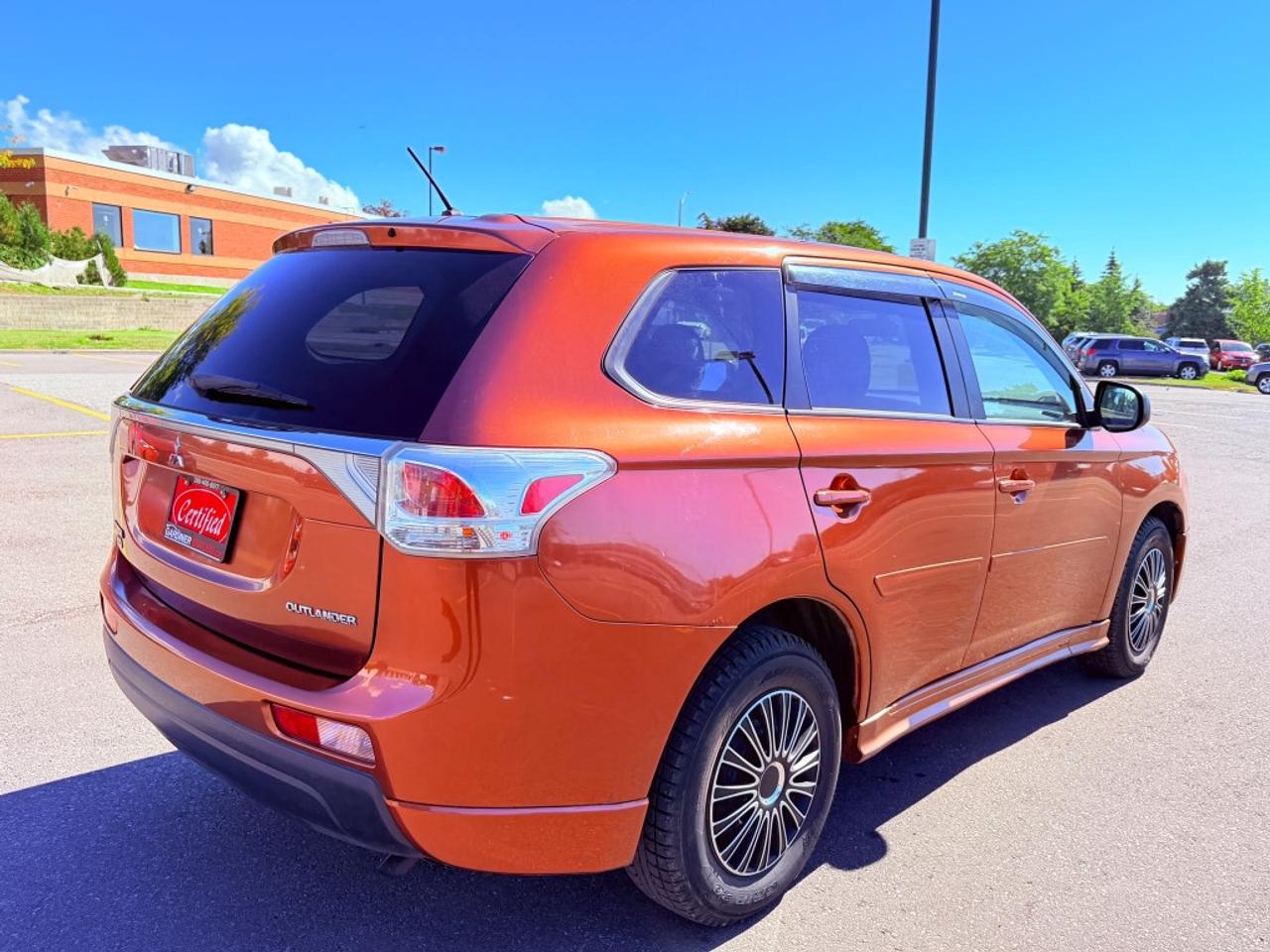 2014 Mitsubishi Outlander ES (Canada) Photo