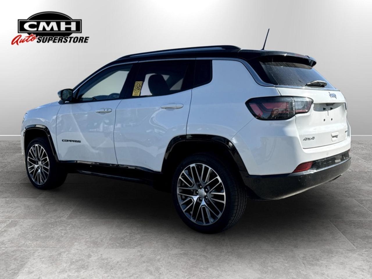 2022 Jeep Compass Limited w/Elite Group Photo