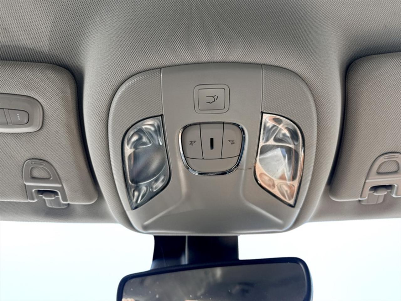 2022 Jeep Compass Limited w/Elite Group Photo