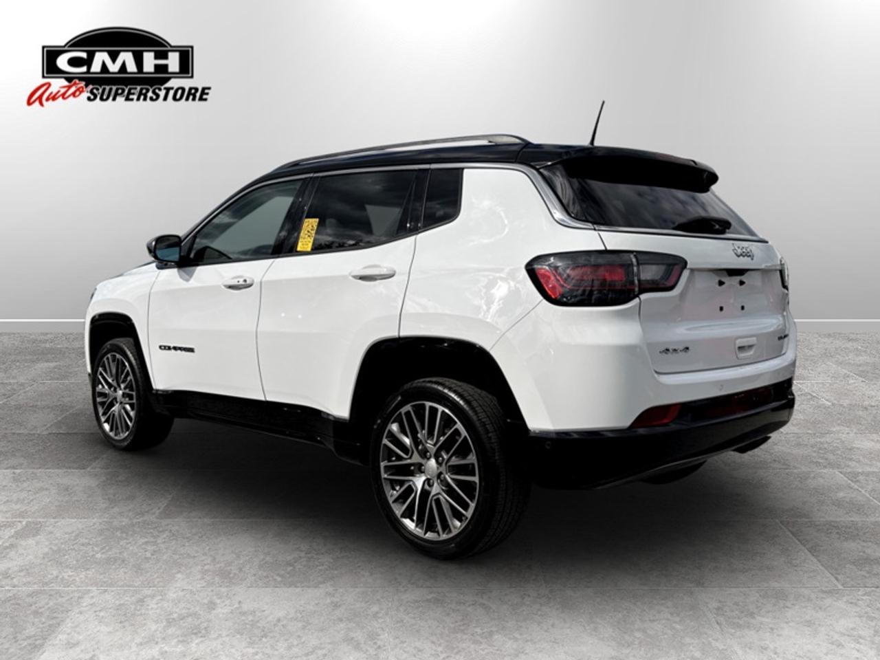 2022 Jeep Compass Limited w/Elite Group  **CLEAN CARFAX** Photo2