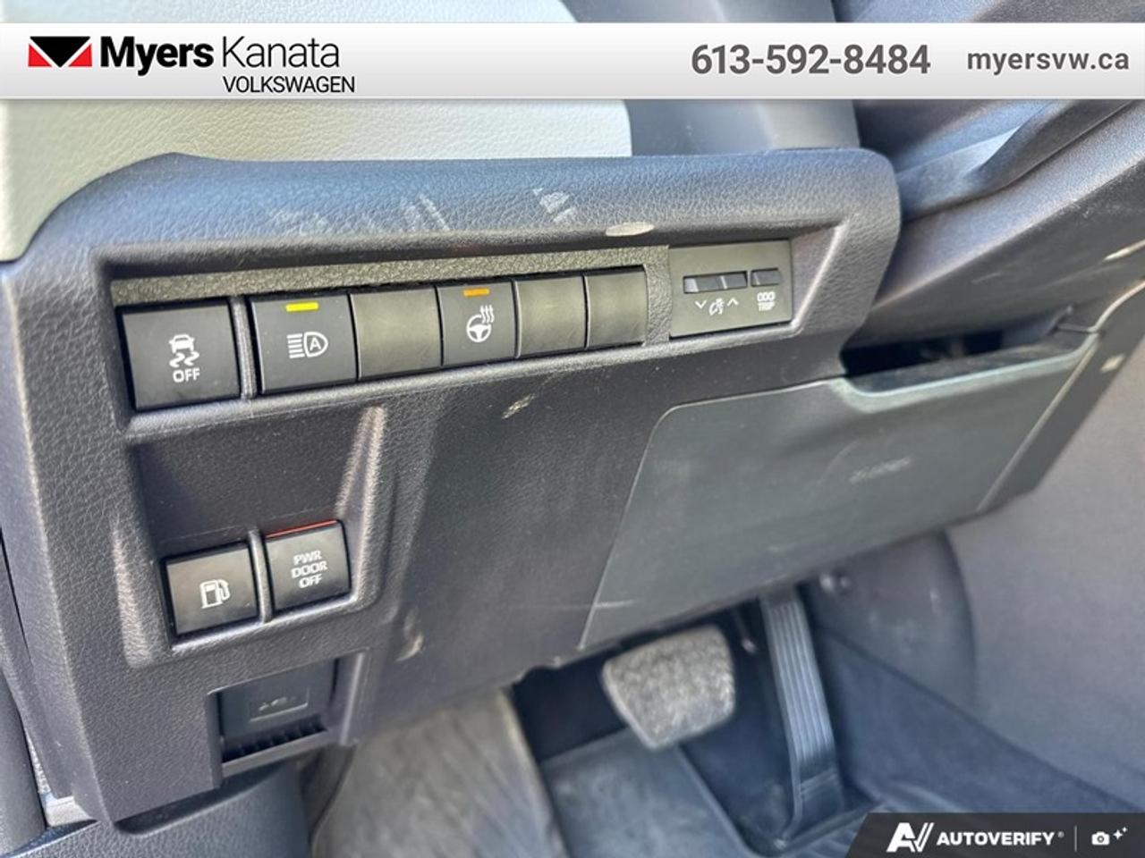 2025 Toyota Sienna XSE 7-Passenger  - Navigation Photo