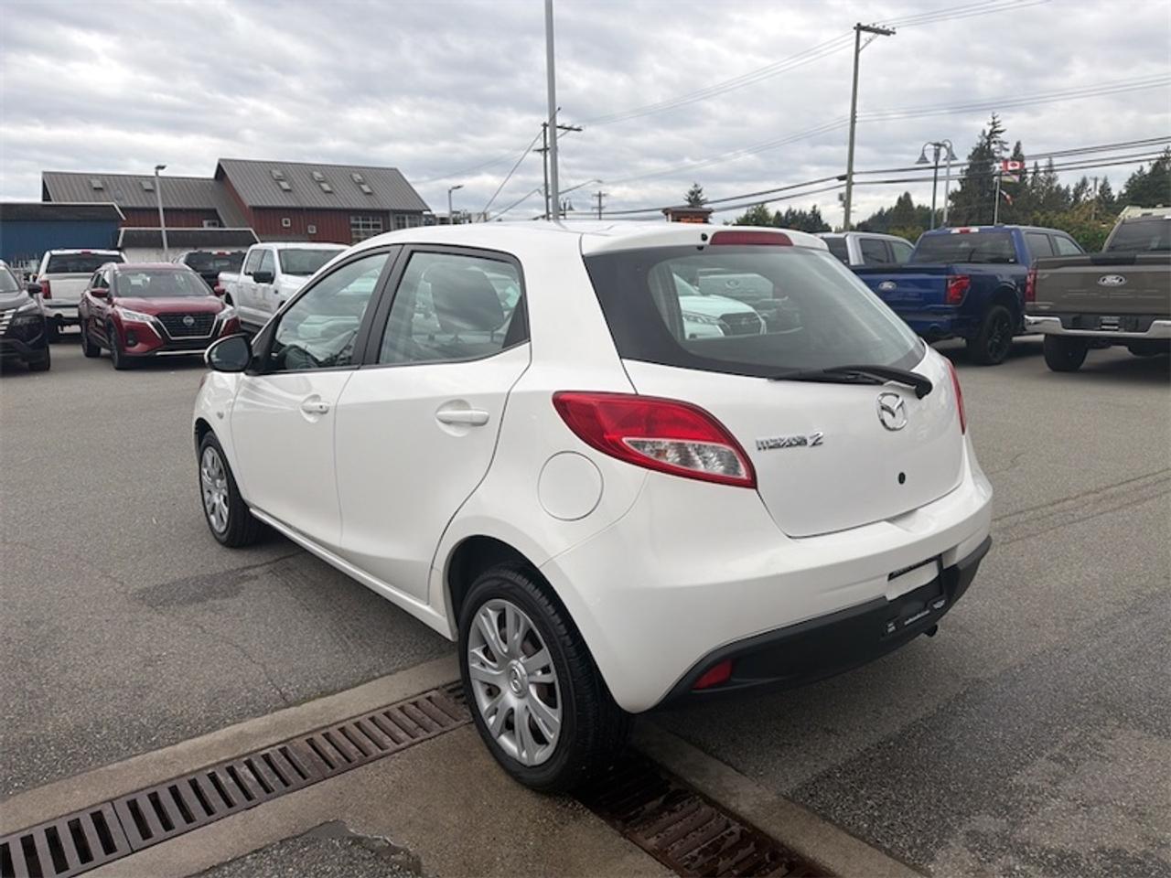 2011 Mazda MAZDA2 GS  -  Fog Lamps Photo2