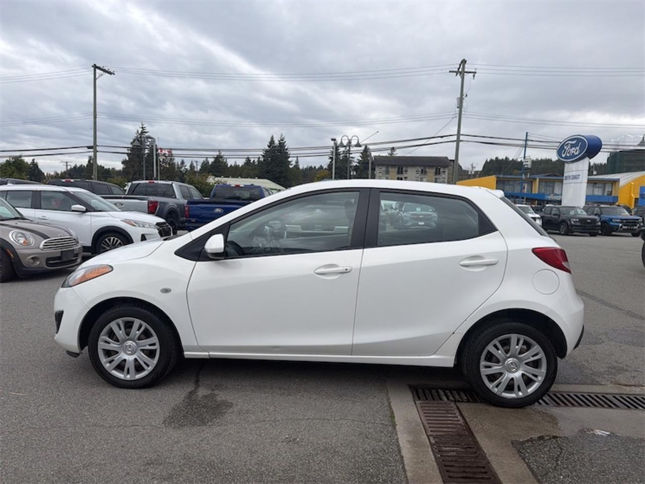 2011 Mazda MAZDA2 GS  -  Fog Lamps Photo1