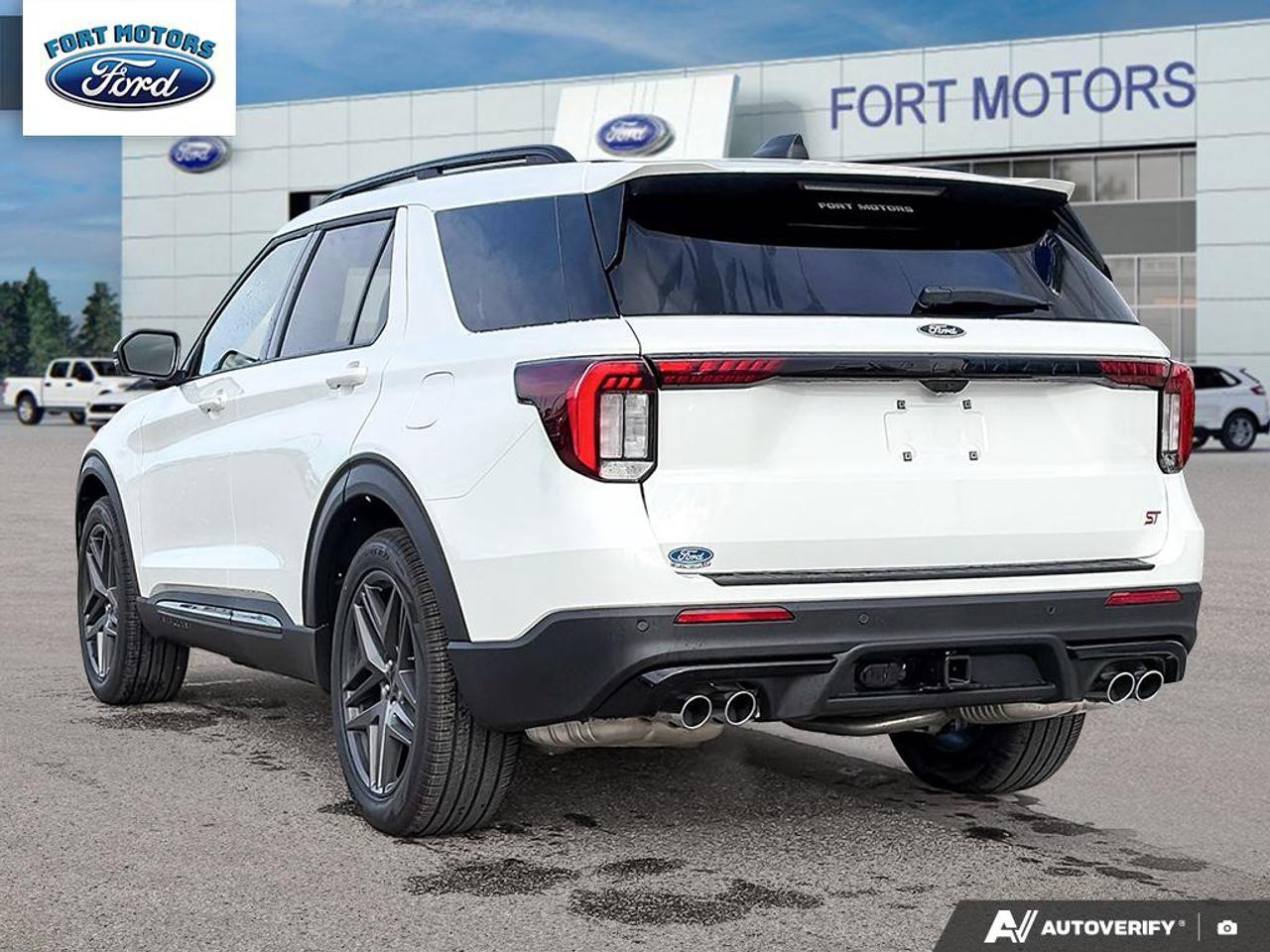 2027 Ford Explorer ST Photo3