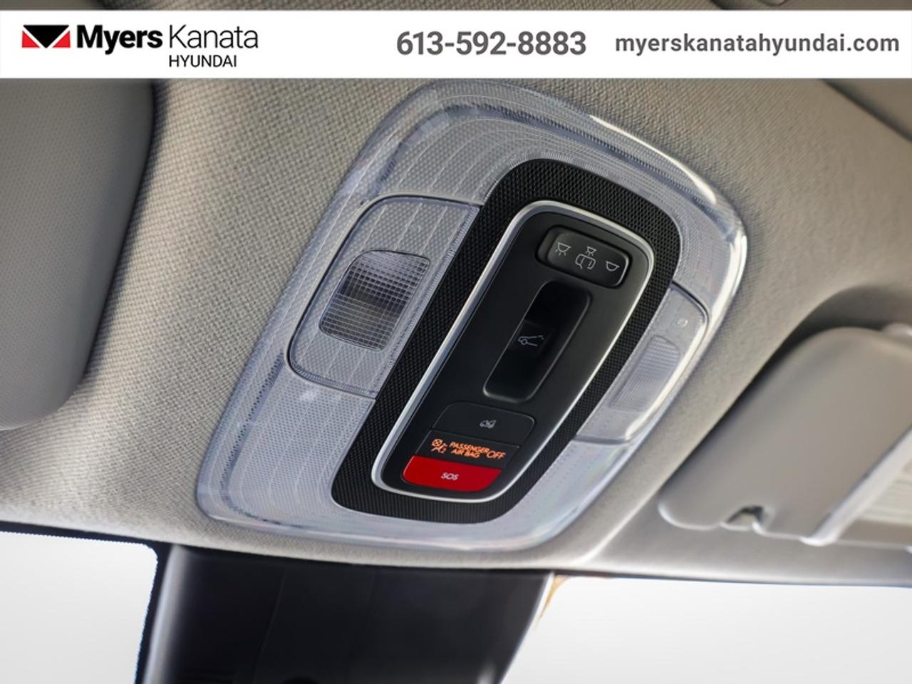 2024 Hyundai Elantra Preferred IVT  -  Heated Seats Photo