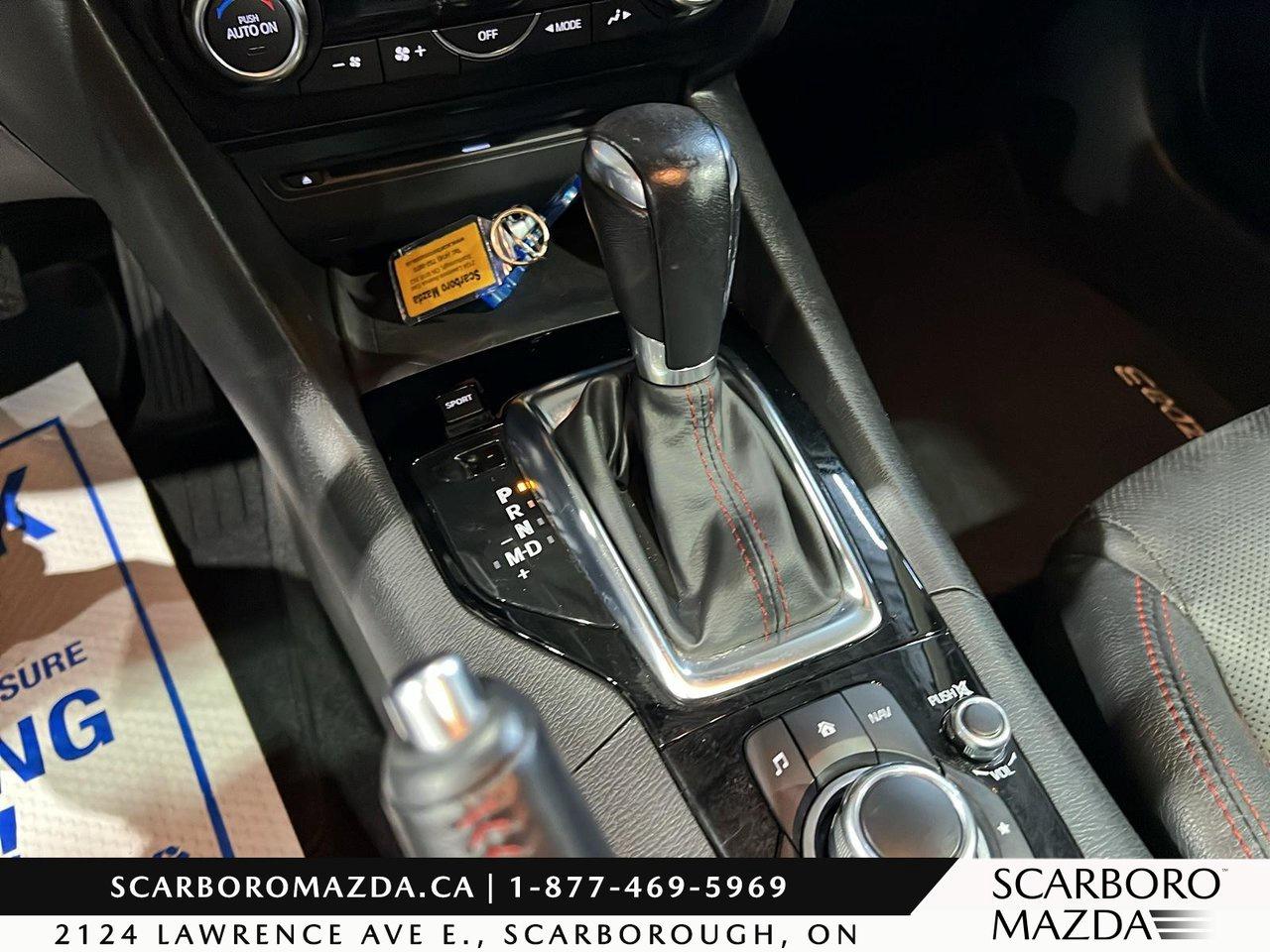 2015 Mazda MAZDA3 GT Photo