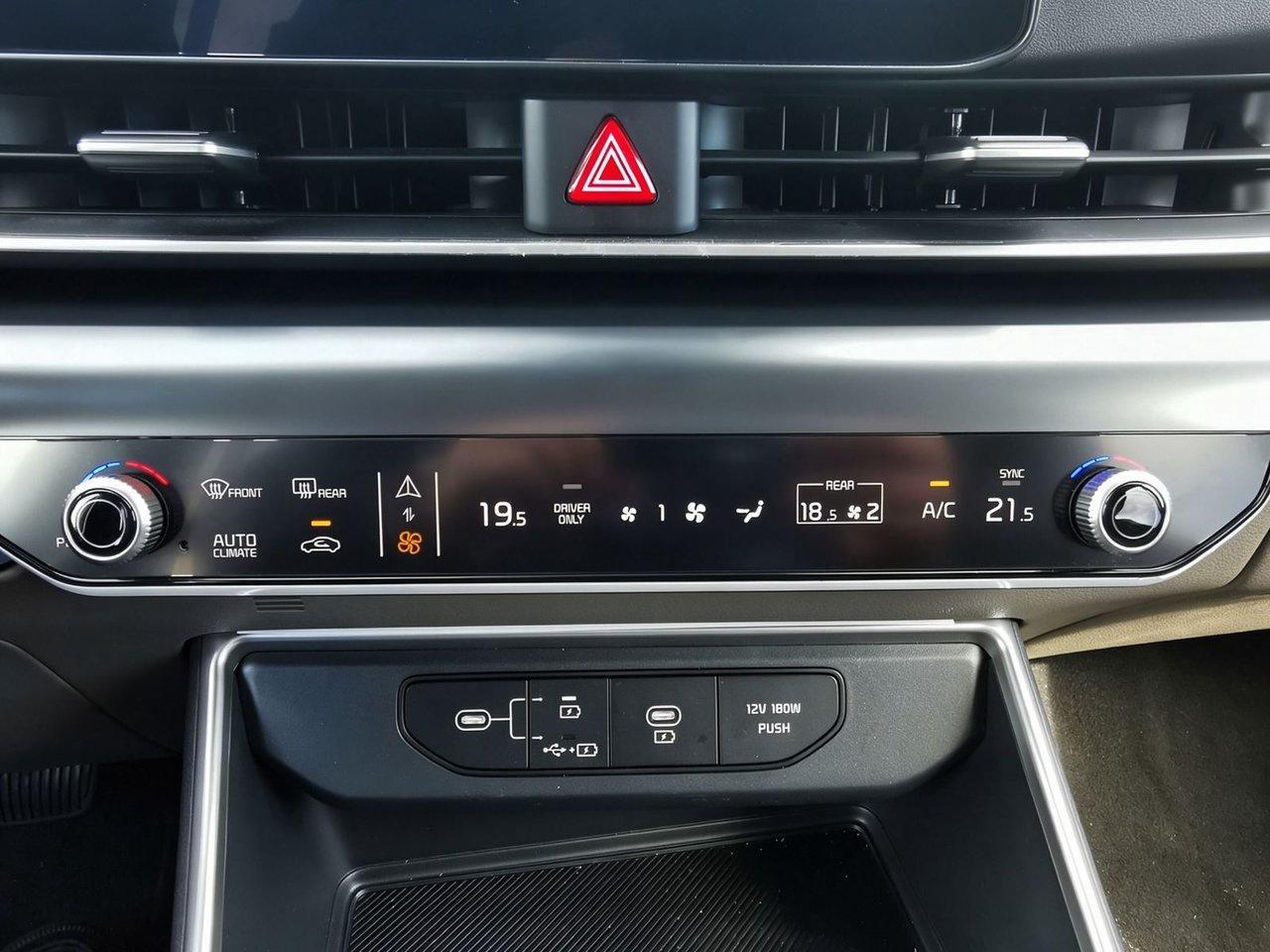 2026 Kia Carnival LX+  Hybrid 8 Passenger   Power Doors   Navigation Photo