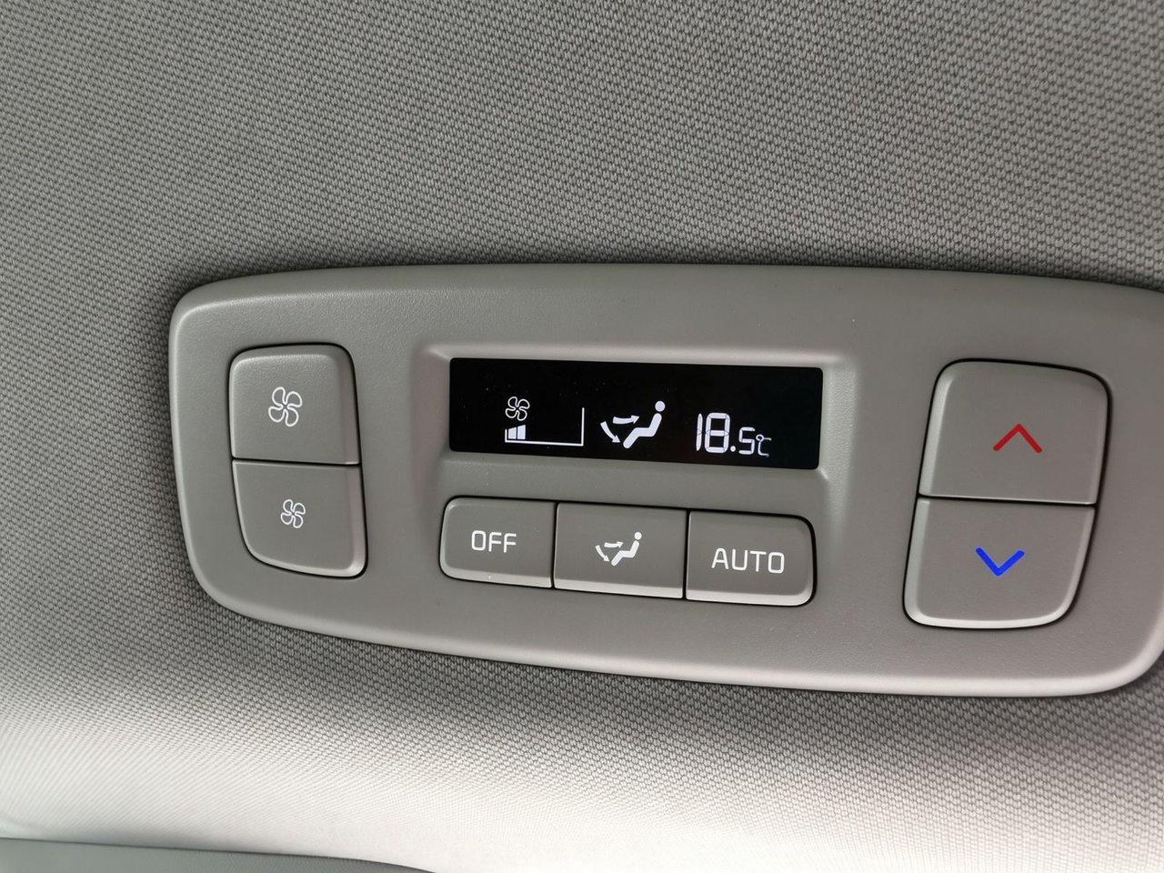 2026 Kia Carnival LX+  Hybrid 8 Passenger   Power Doors   Navigation Photo