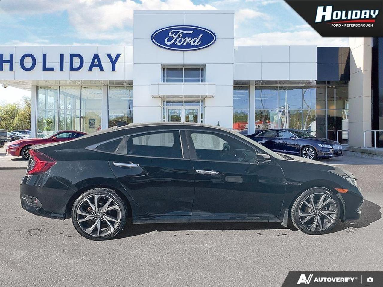 2021 Honda Civic Sedan Touring Photo