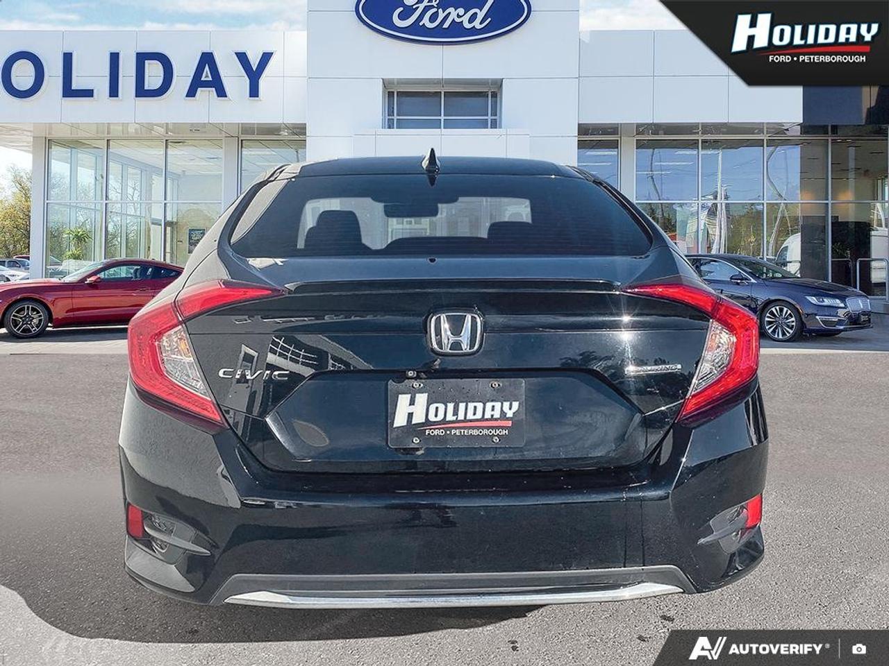2021 Honda Civic Sedan Touring Photo4