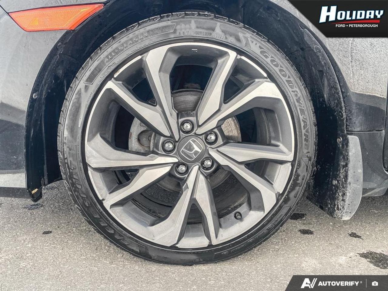2021 Honda Civic Sedan Touring Photo