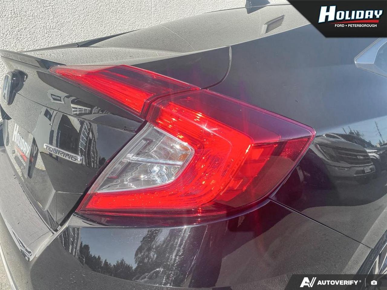 2021 Honda Civic Sedan Touring Photo
