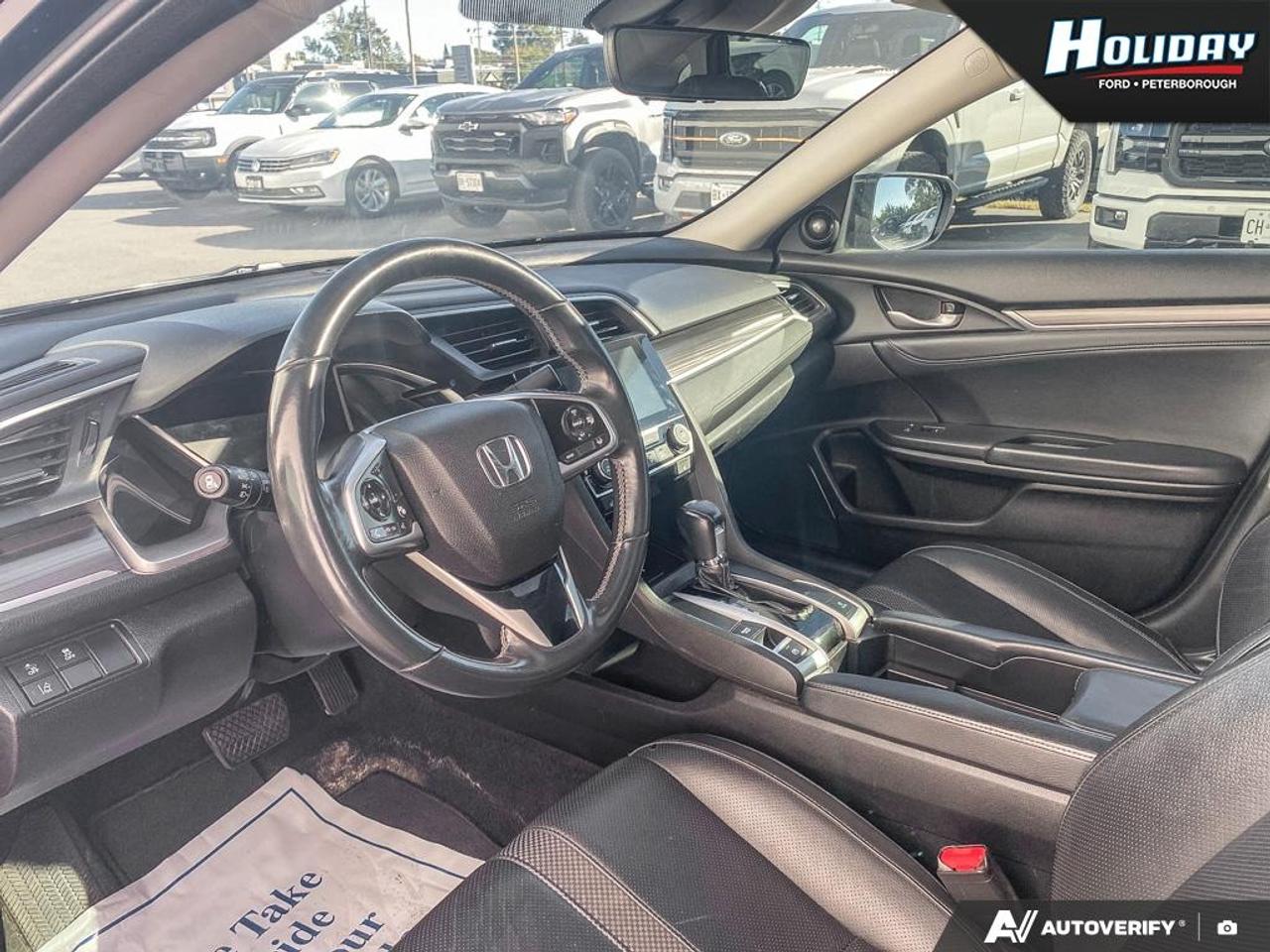 2021 Honda Civic Sedan Touring Photo