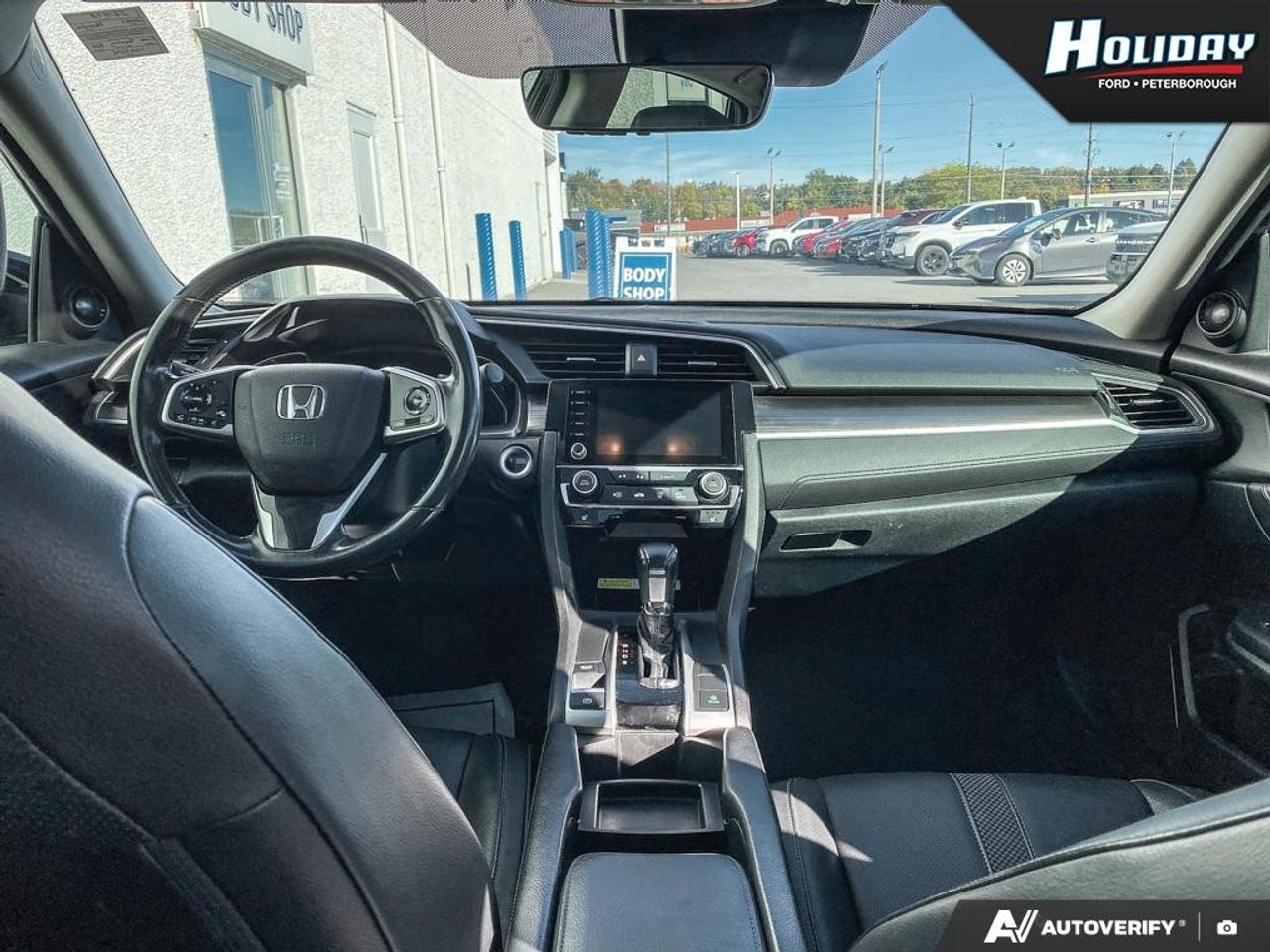 2021 Honda Civic Sedan Touring Photo